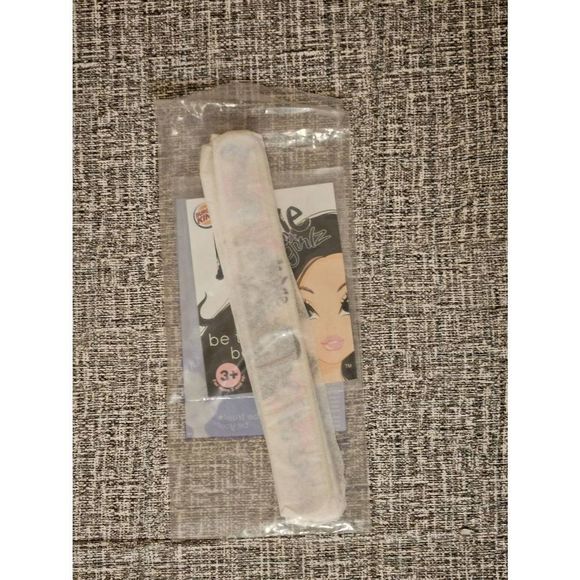 Burger King Toys Moxie Girlz Brand-new Sealed, Lot Of 2 Unopened NWT NIB Kids - Picture 3 of 4